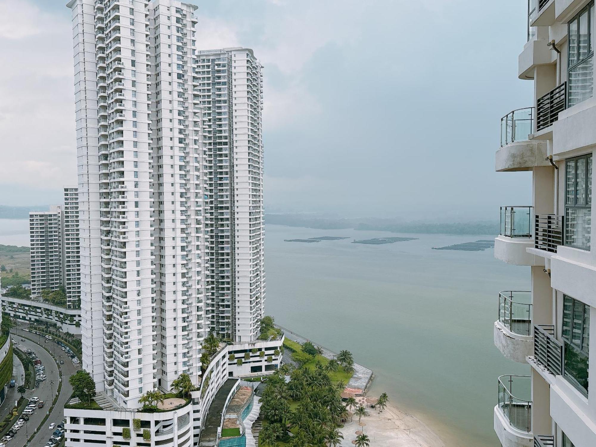 Seafront Country Garden Danga Bay By Lions Bay Apartment Johor Bahru Bilik gambar