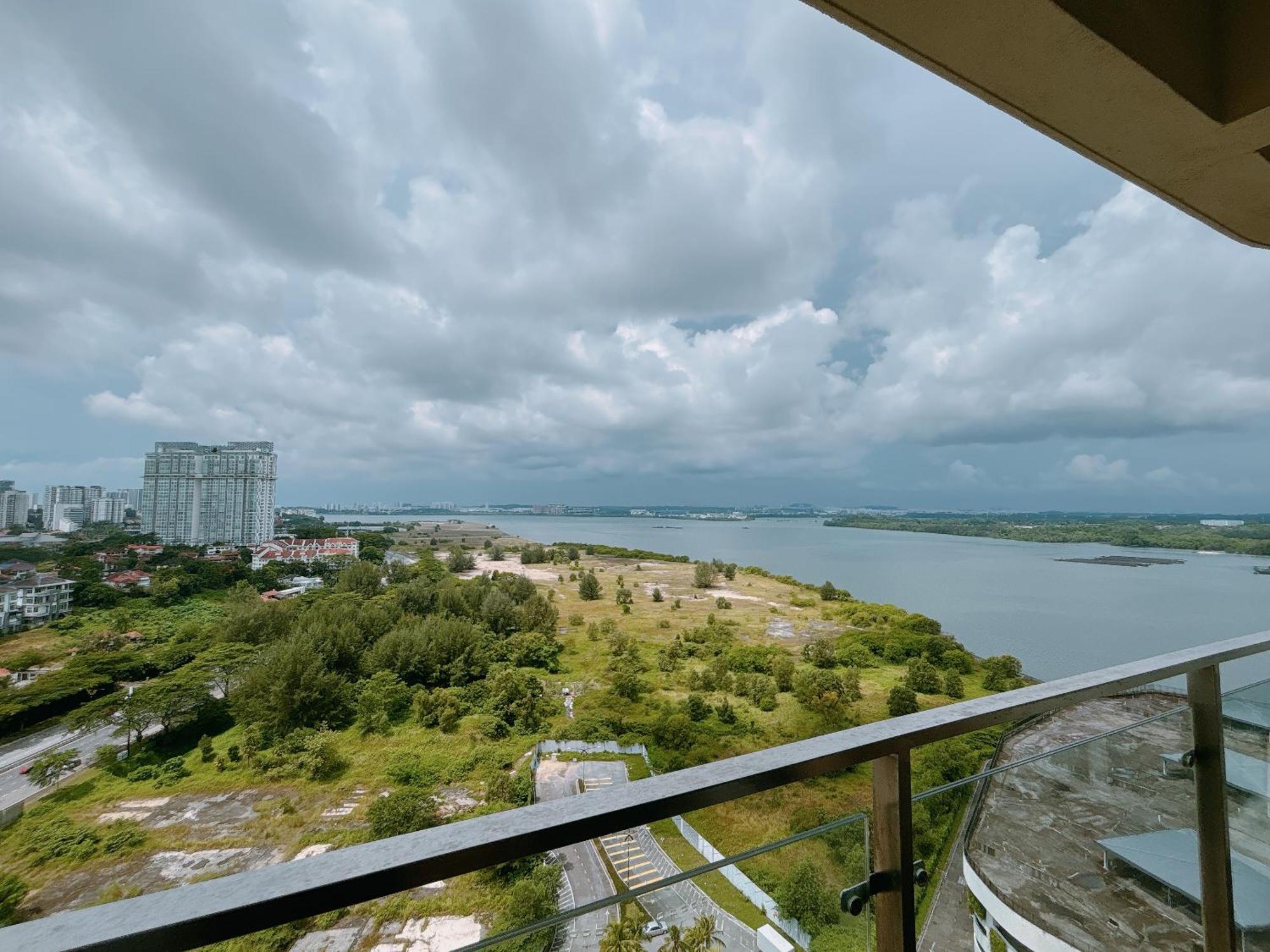 Seafront Country Garden Danga Bay By Lions Bay Apartment Johor Bahru Bilik gambar